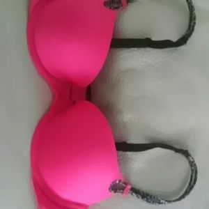 Victoria's secret bra 36B, panty Med